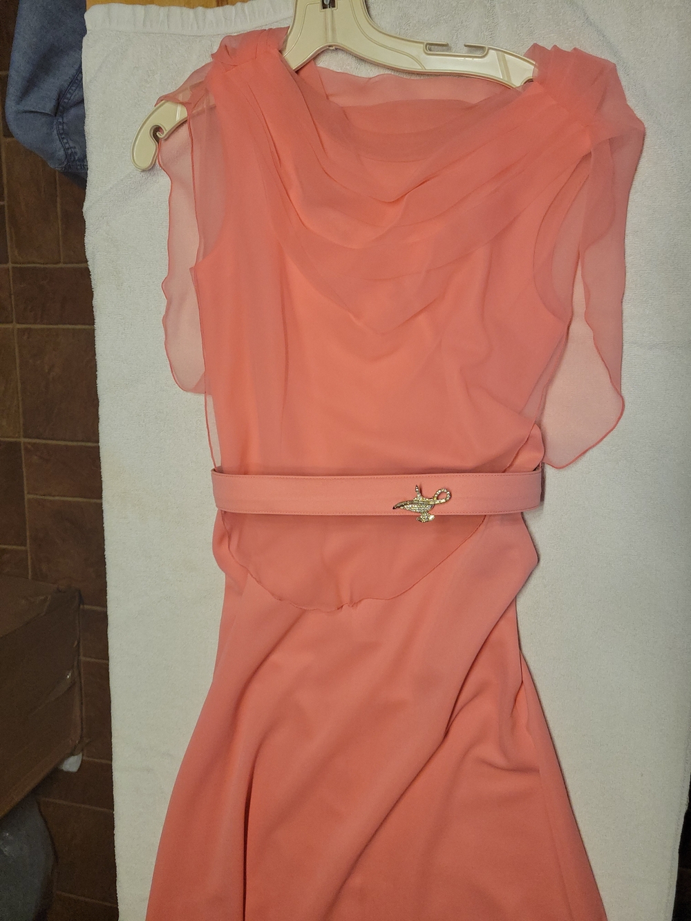 1960s Jerrie Lurie Elegant Coral Pink Chiffon Belted Women's Dress